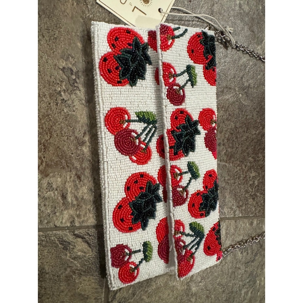 NWT‎ VIRAL SOL MER White Beaded Cherry & Strawberry Clutch Crossbody Bag - Picture 3 of 8